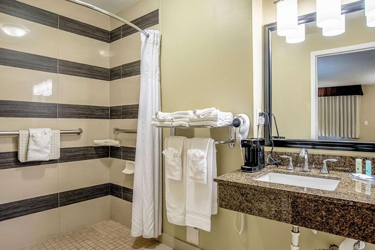 Quality Inn & Suites Phoenix Nw - Sun City Youngtown Ngoại thất bức ảnh