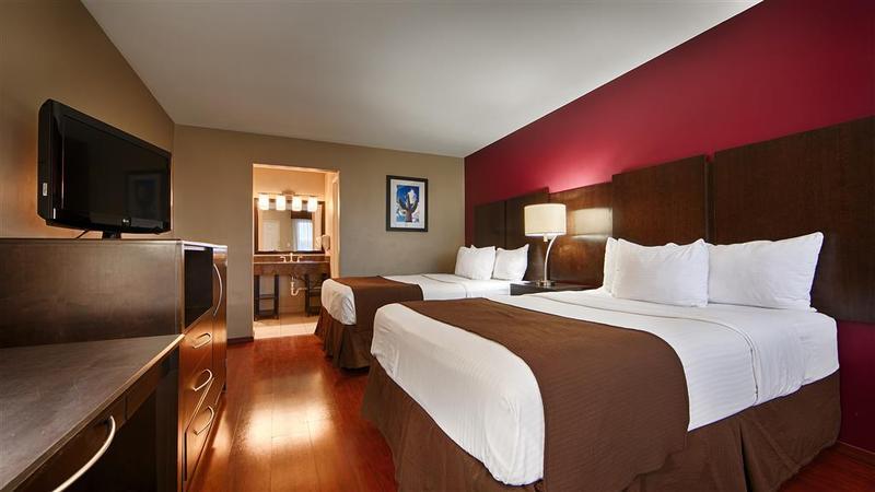 Quality Inn & Suites Phoenix Nw - Sun City Youngtown Ngoại thất bức ảnh
