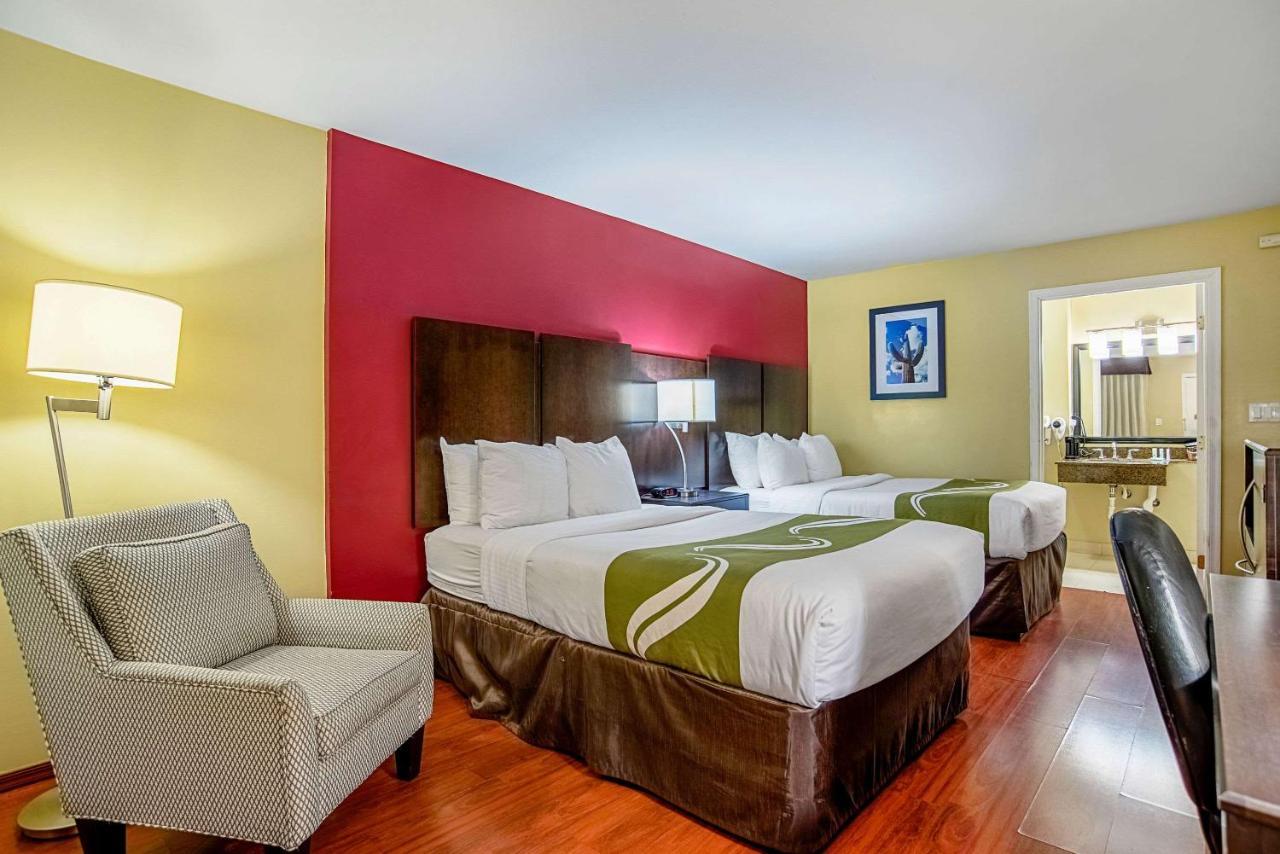 Quality Inn & Suites Phoenix Nw - Sun City Youngtown Ngoại thất bức ảnh
